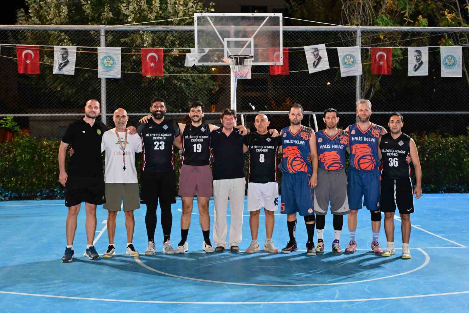 Manisa’da basketbol tutkusu sahaya yansıdı