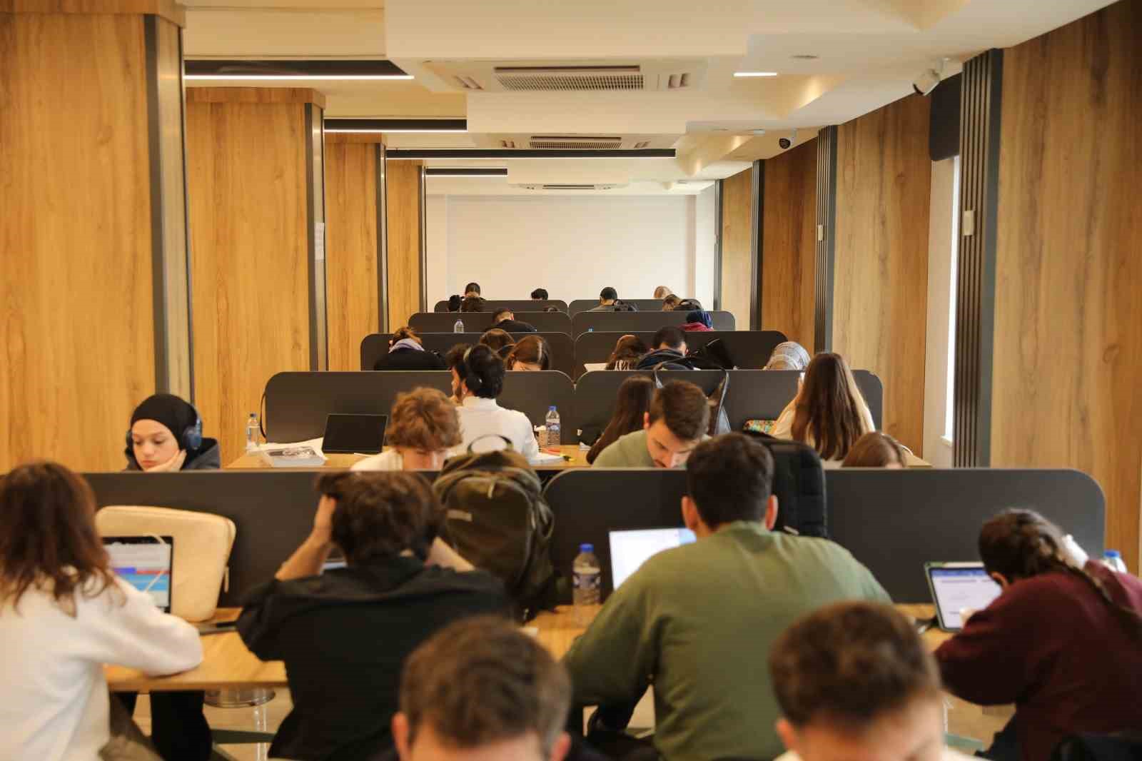 PETEK Genç, 176 bin kişiye hizmet verdi