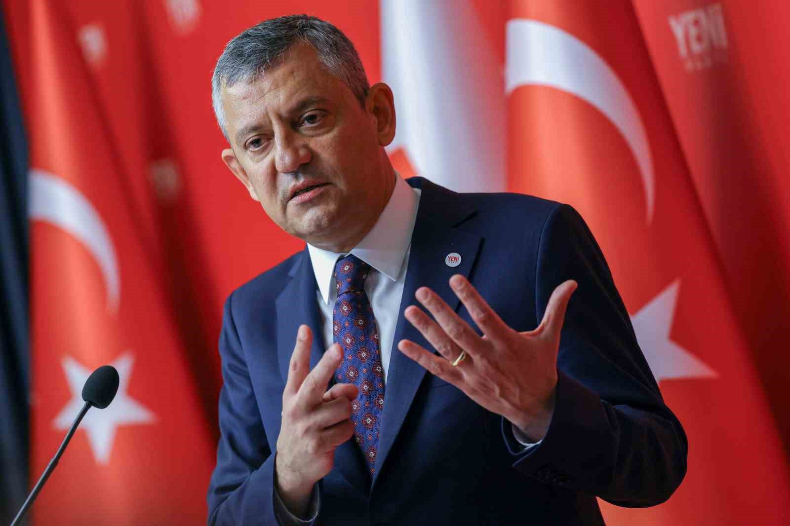 Özgür Özel: "Mansur Yavaş’ın ve belediye başkanı arkadaşlarımızın alacakları her türlü karara saygılıyız"