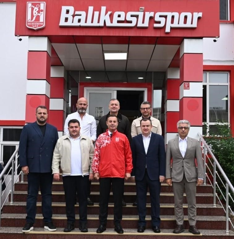 Balıkesirspor taraftarıyla buluşmaya hazırlanıyor