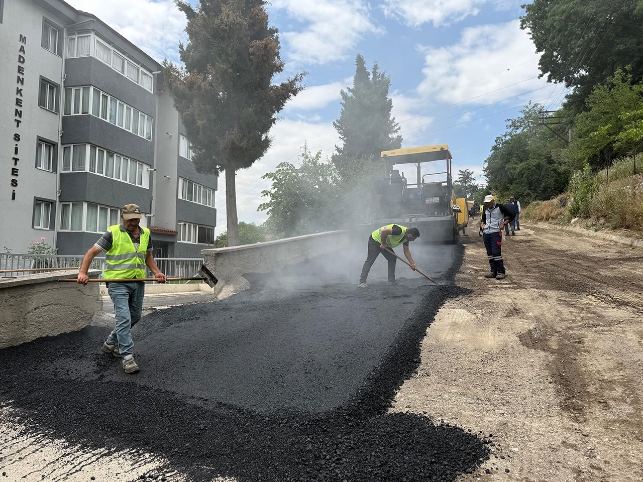 Karabük Belediyesinden 2 yılda 145 bin ton sıcak asfalt