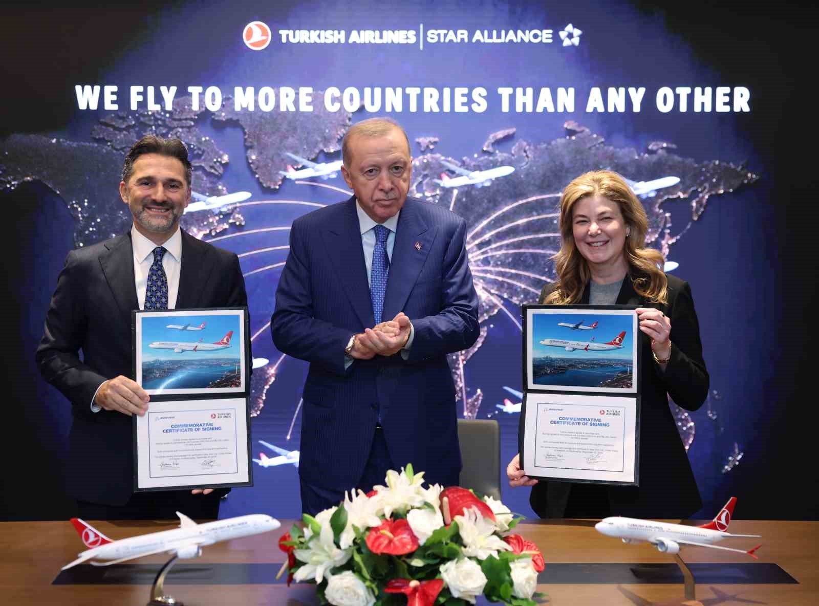 Türk Hava Yolları, 150 adede kadar yolcu uçağı siparişi için Boeing’le anlaşma imzaladı