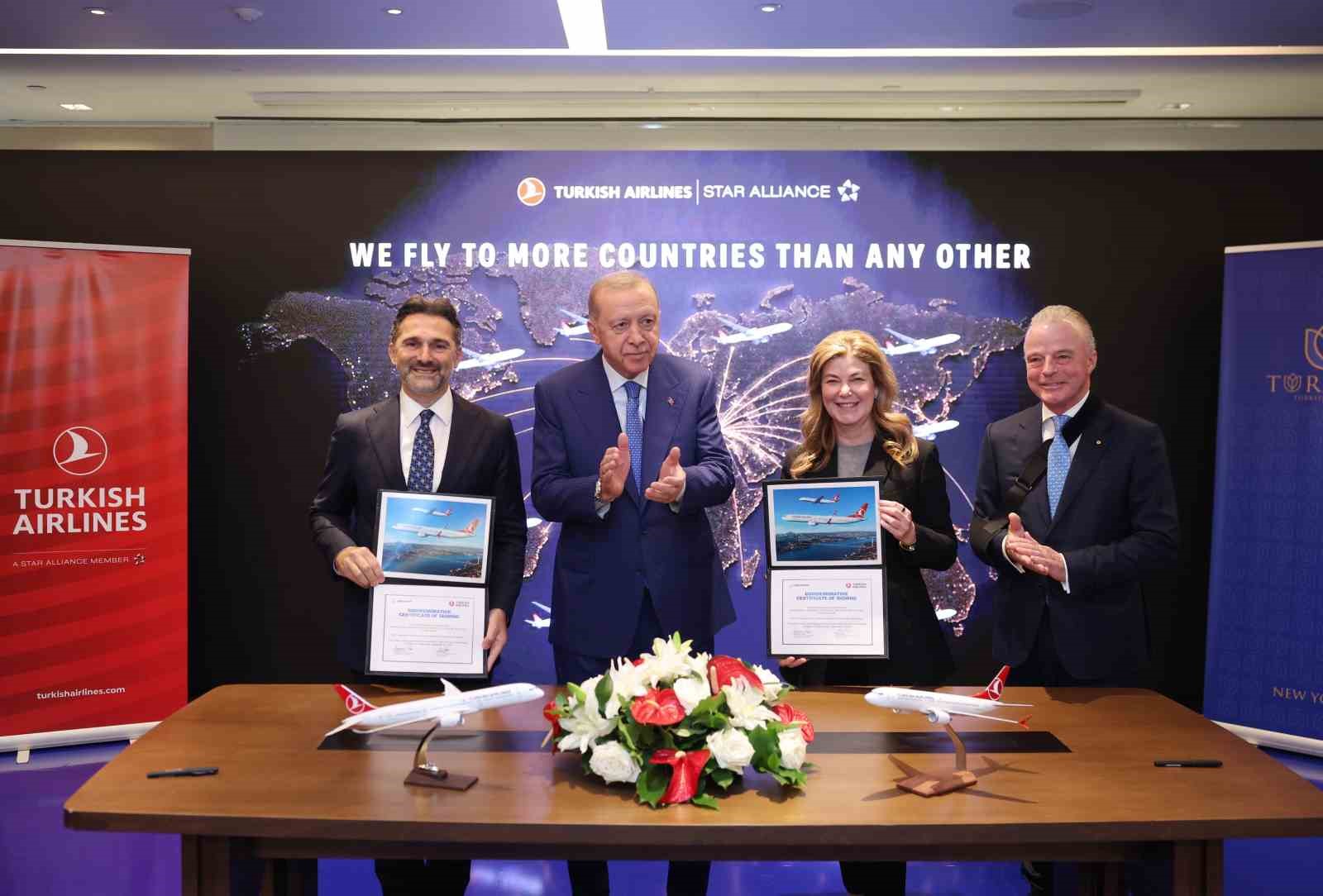 Türk Hava Yolları, 150 adede kadar yolcu uçağı siparişi için Boeing’le anlaşma imzaladı