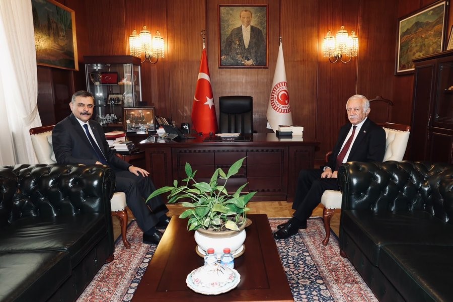 Bakan Çiftçi, TBMM Başkanı Kurtulmuş’u ziyaret etti