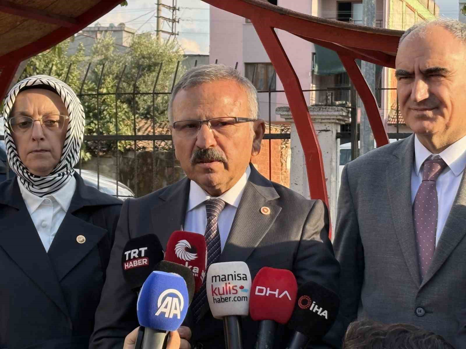 Turgutlu’daki saldırı sonrası ’Hitler ve gamalı haç’ uyarısı