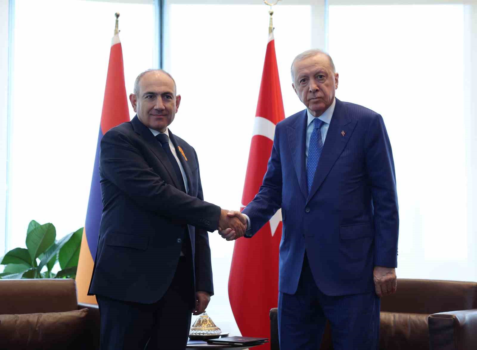 Cumhurbaşkanı Erdoğan, Ermenistan Başbakanı Paşinyan’ı kabul etti