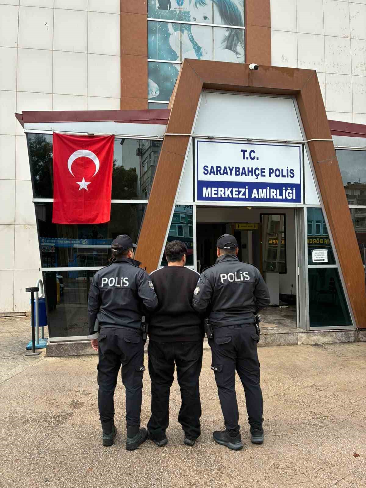 26 farklı suçtan 50 yıl hapis cezası vardı, yakalandı