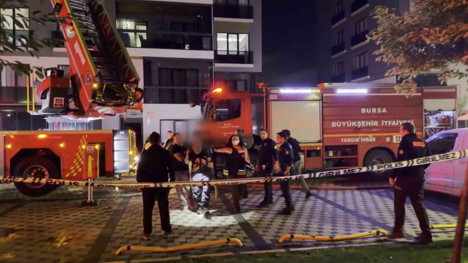 Bursa’da bina yangını: Mahsur kalan 19 kişi kurtarıldı