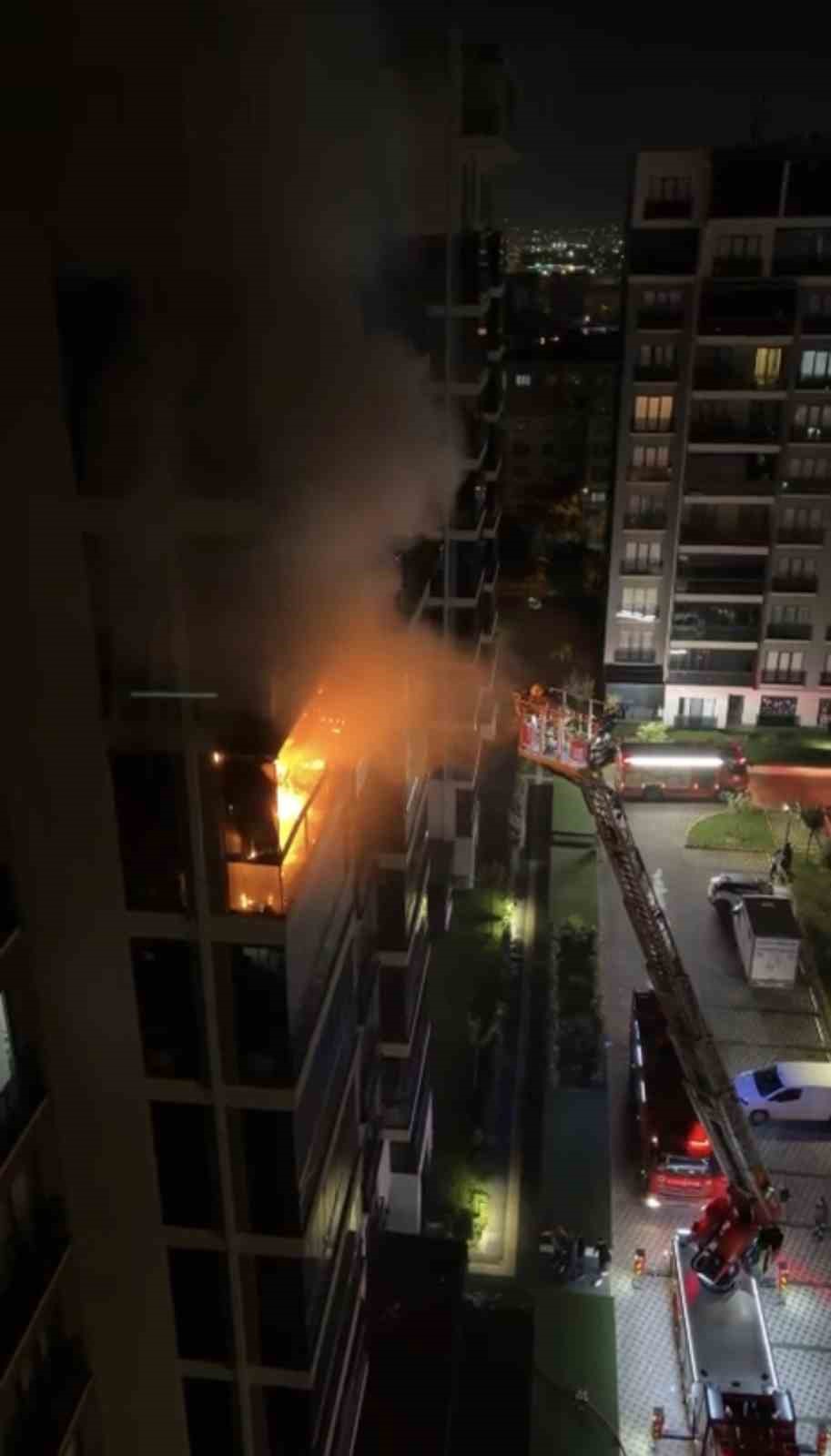 Bursa’da bina yangını: Mahsur kalan 19 kişi kurtarıldı