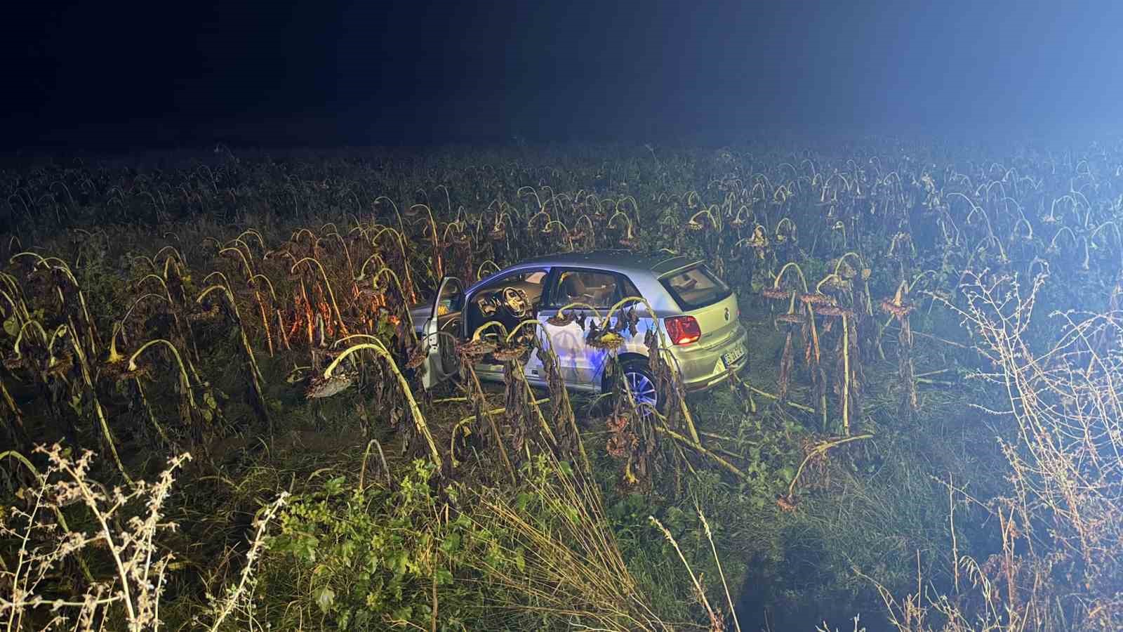 Çorum’da otomobil tarlaya uçtu: 2 yaralı
