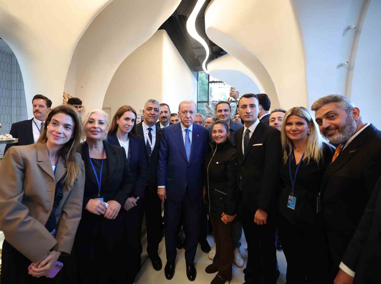 Cumhurbaşkanı Erdoğan’dan New York’ta Türk pastanesine ziyaret