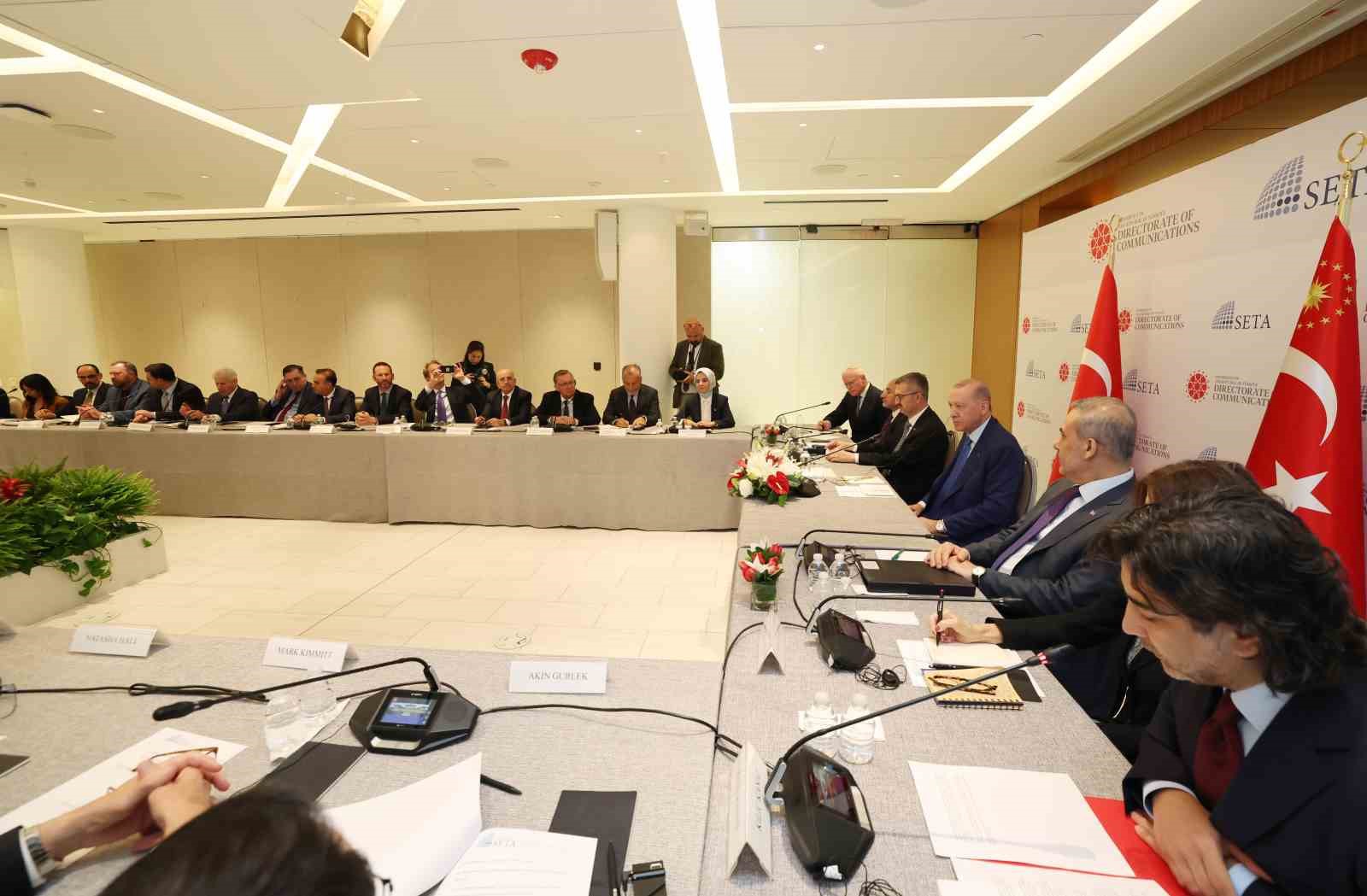 Cumhurbaşkanı Erdoğan, ABD’li düşünce kuruluşu temsilcileriyle buluştu