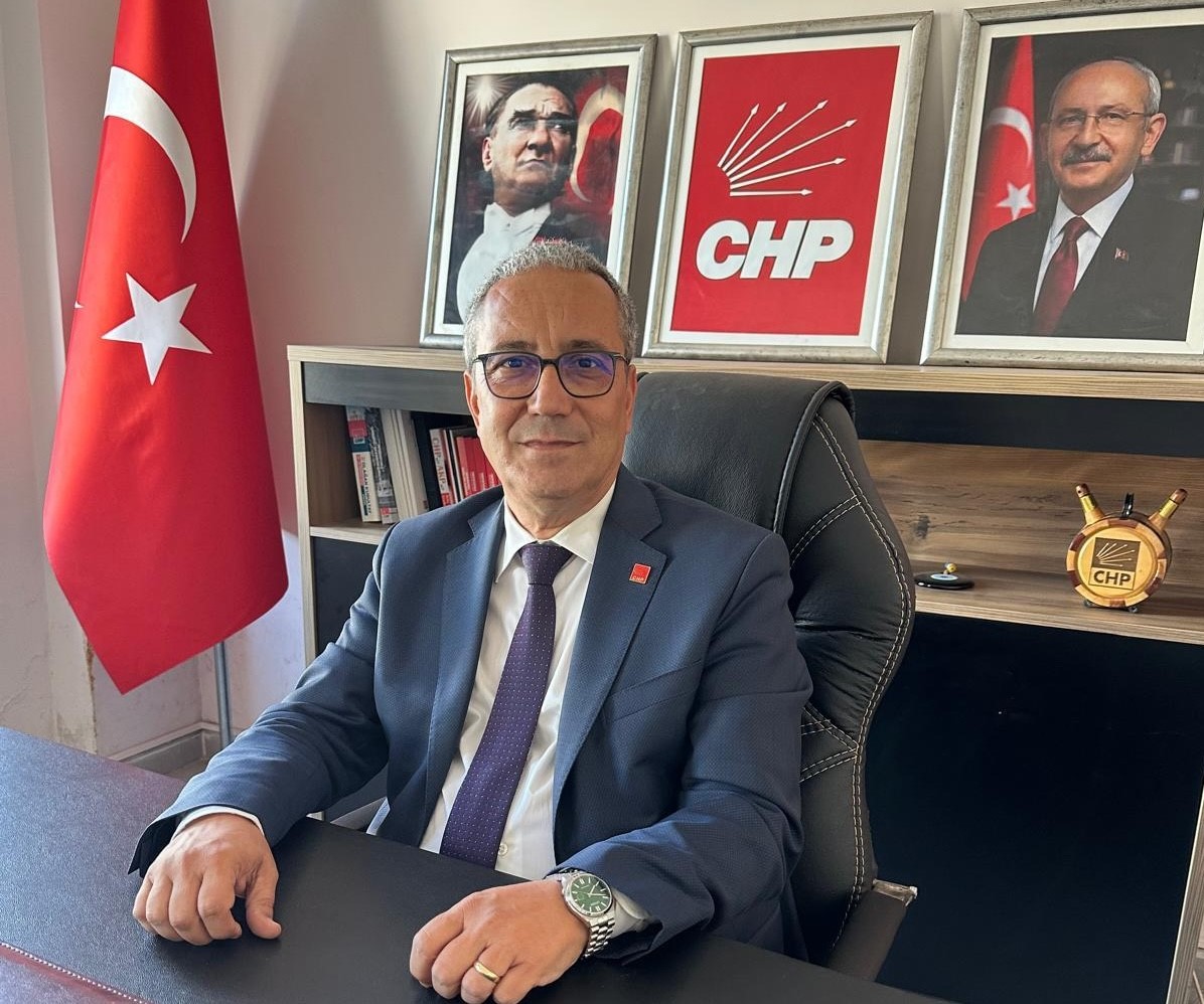 CHP Ayvalık’ta yeni yönetim görev dağılımını yaptı
