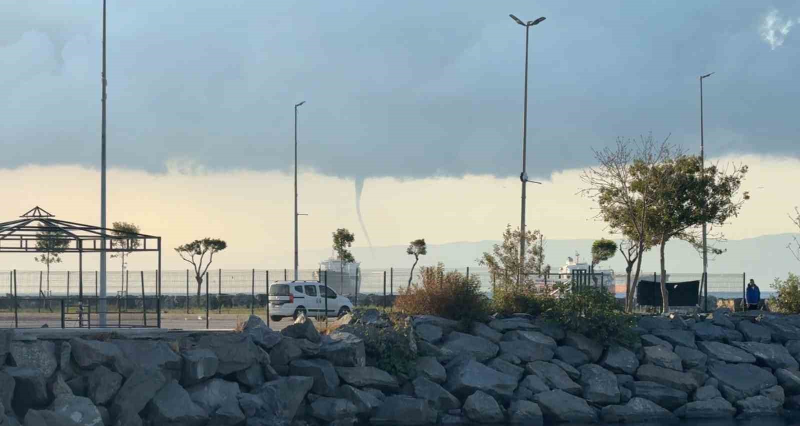 İstanbulda sabah saatlerine hortum görüldü