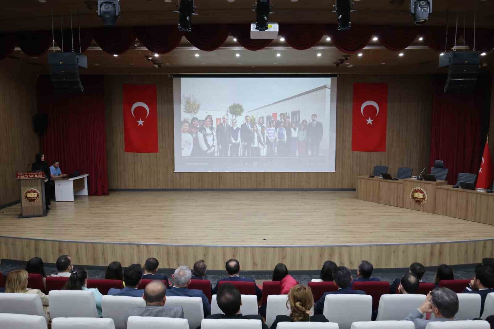 Hatay Valiliği’nin sosyal projeleri değerlendirildi
