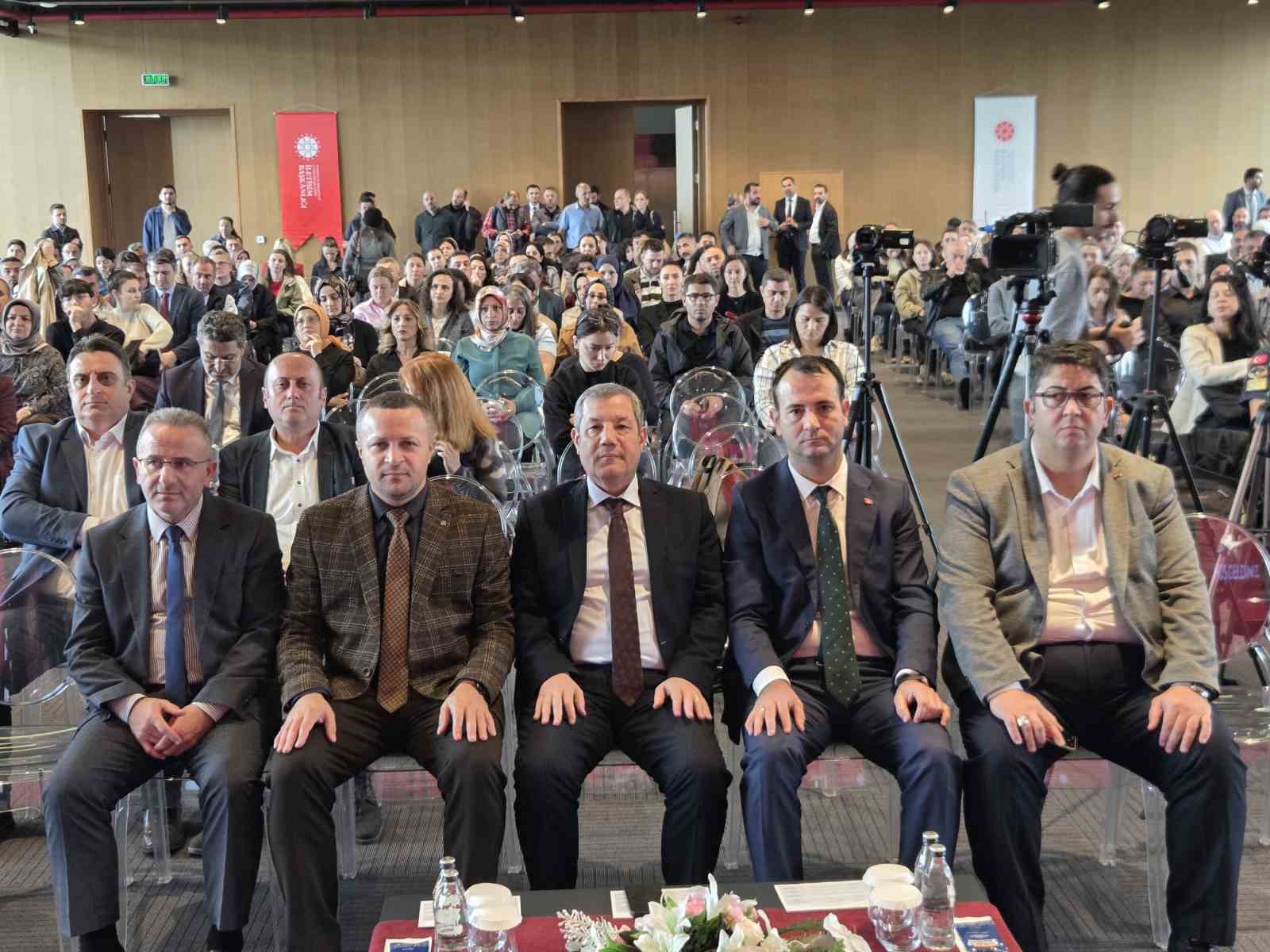 Vali Yardımcısı Vekili Bulacak: "Kriz anında en büyük ihtiyaç doğru bilgi"