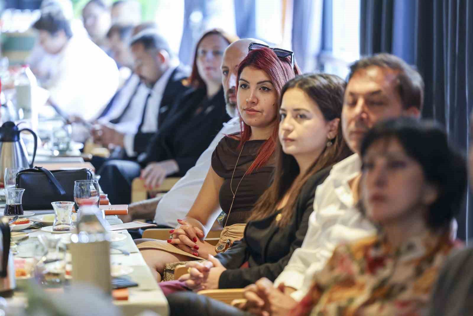 ATSO Başkan adayı Hatice Öz: "ATSO işinizi büyütecek"
