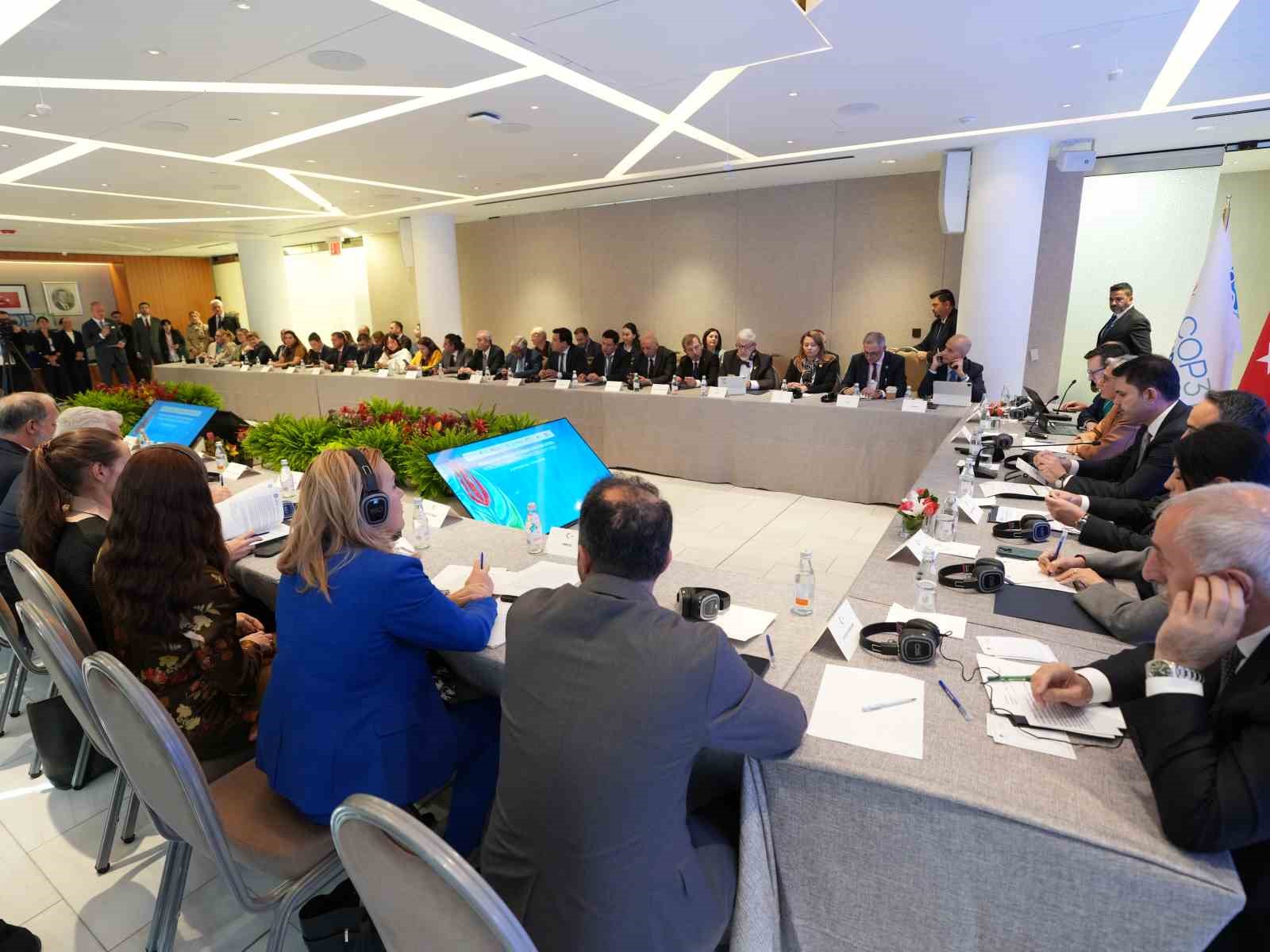Bakan Kurum, New York’ta "Dirençli Şehirler-SURFF Girişimi"ni başlattı