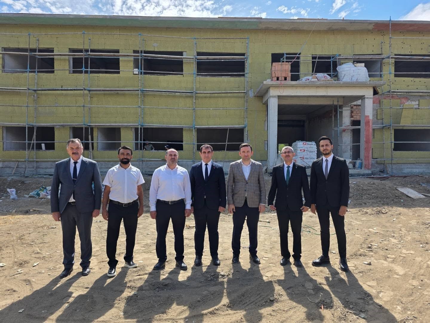 Pamukören Ortaokulu inşaatında çalışmalar sürüyor