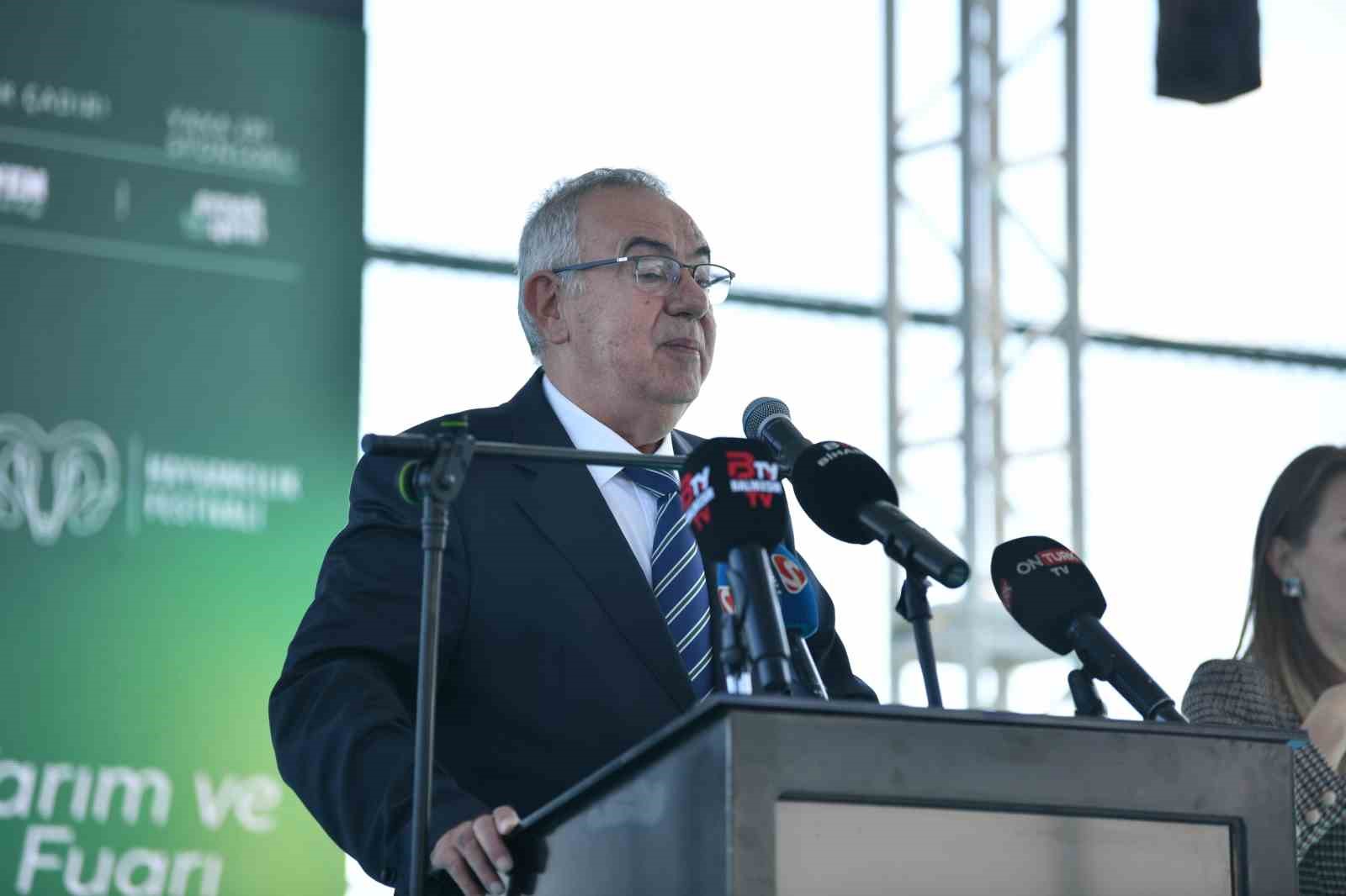 3.Balıkesir Tarım ve Hayvancılık Fuarı kapılarını açtı