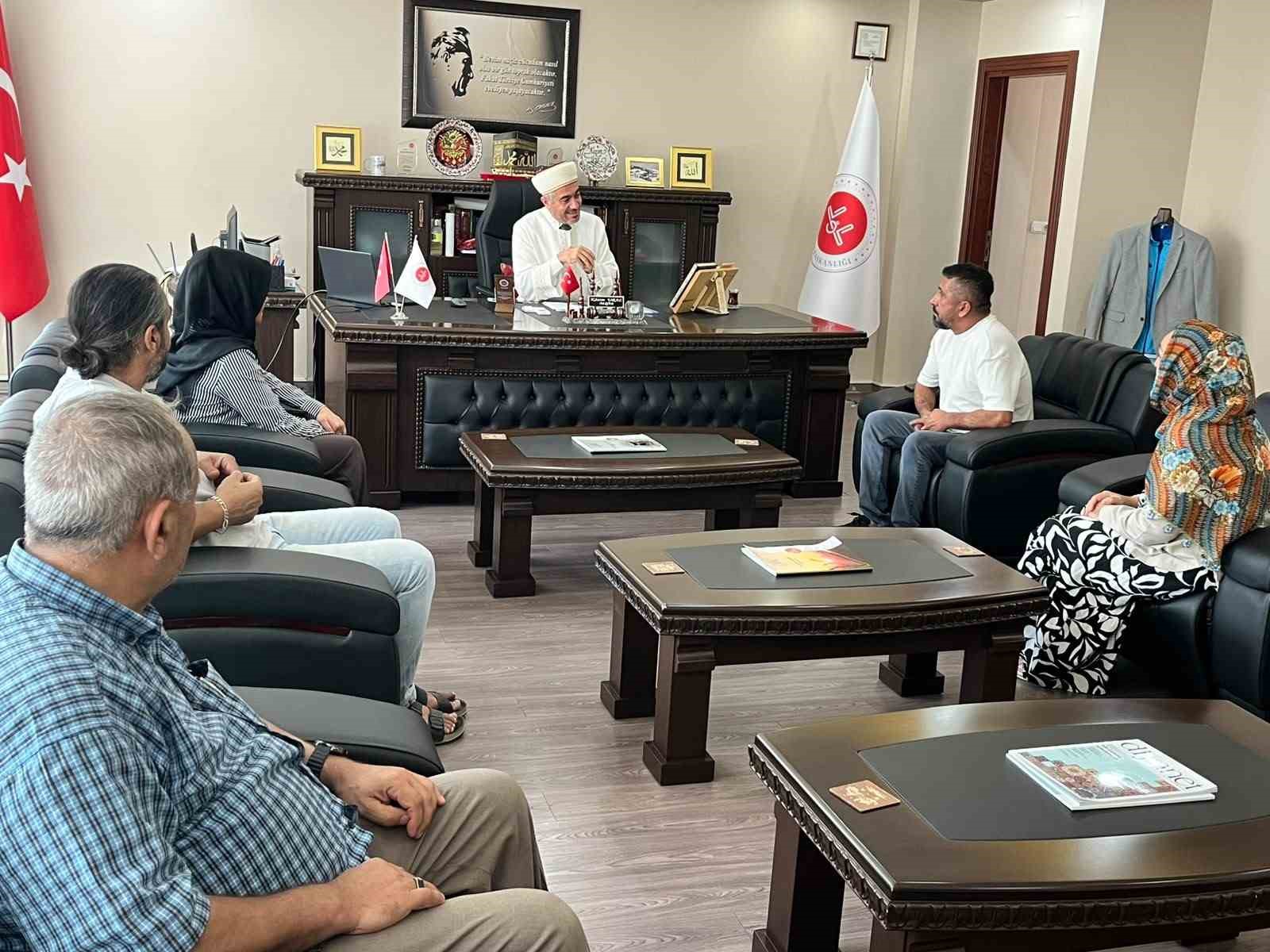 Macaristanlı Szilvia İslamiyet’i seçerek "Hasret" adını aldı
