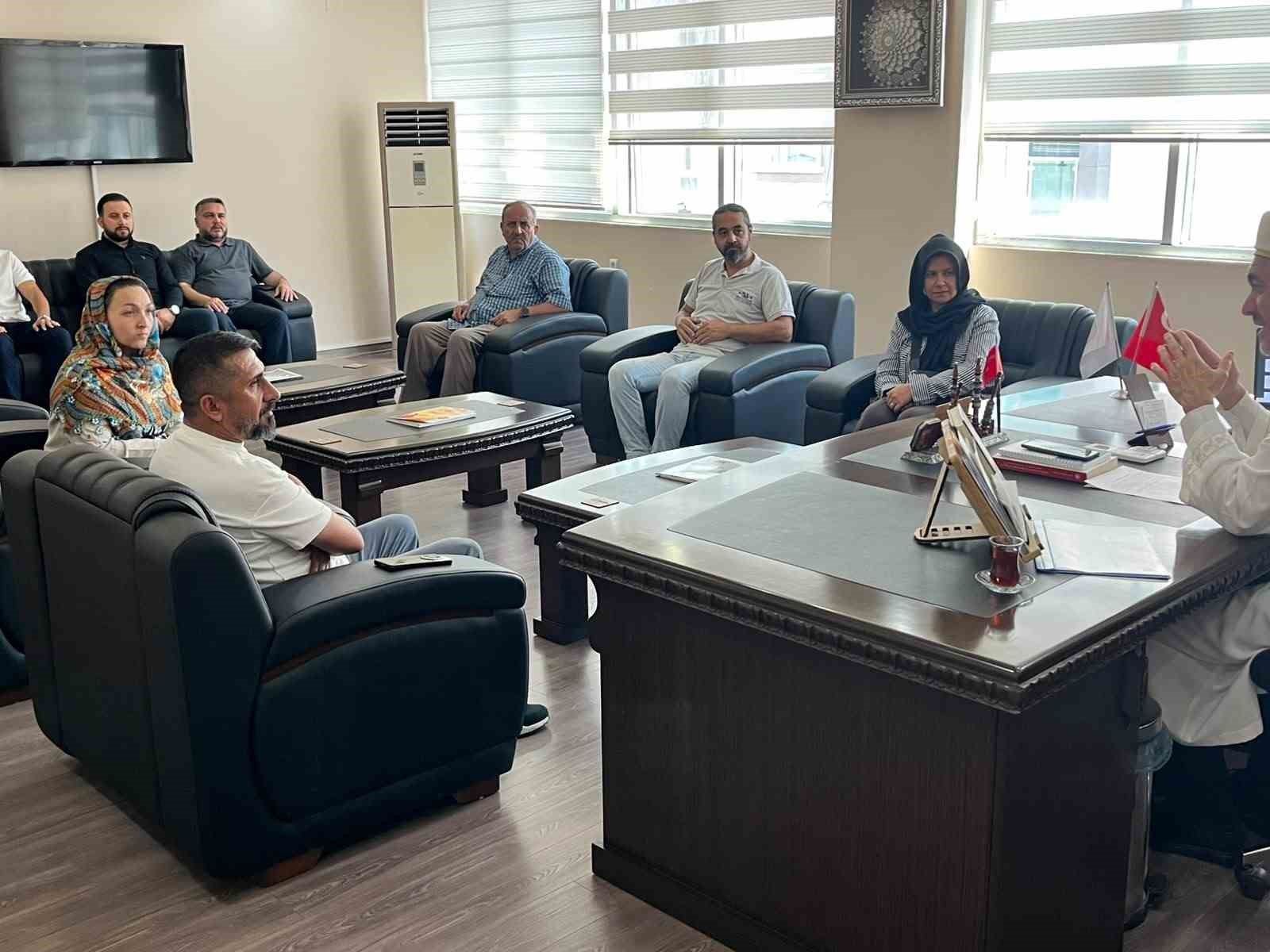 Macaristanlı Szilvia İslamiyet’i seçerek "Hasret" adını aldı