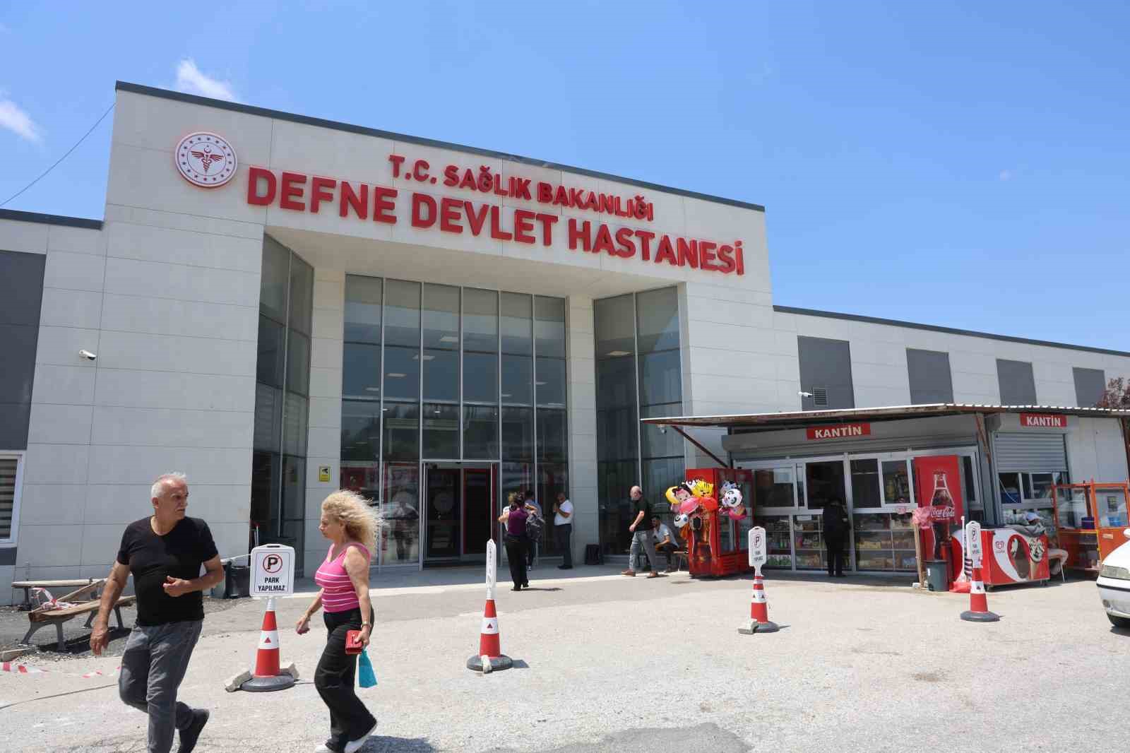 Bağırsak ameliyatıyla sağlığına kavuşan bin 300 gramlık Suriyeli prematüre bebeğin babasından Türkiye’ye övgü dolu sözler