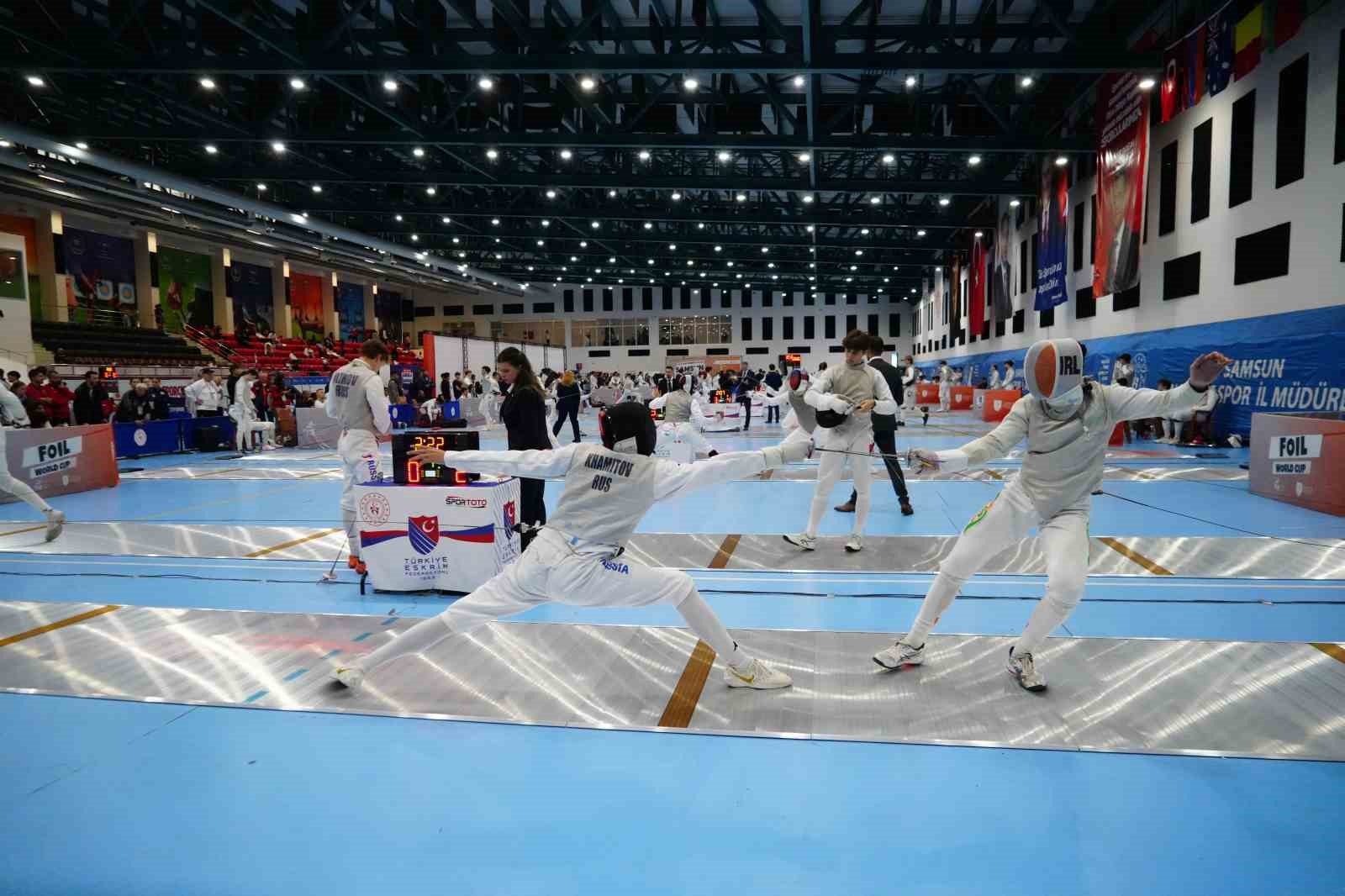 Yıldızlar ve Gençler Flöre Dünya Kupası açılış seremonisi yapıldı