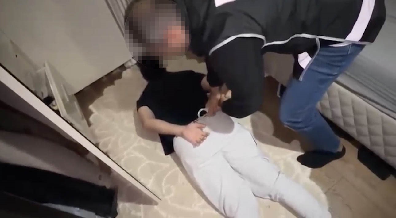 Bursa’da sağlıkçıları ev sahibi yapma vaadiyle dolandıran şahıslara dev operasyon