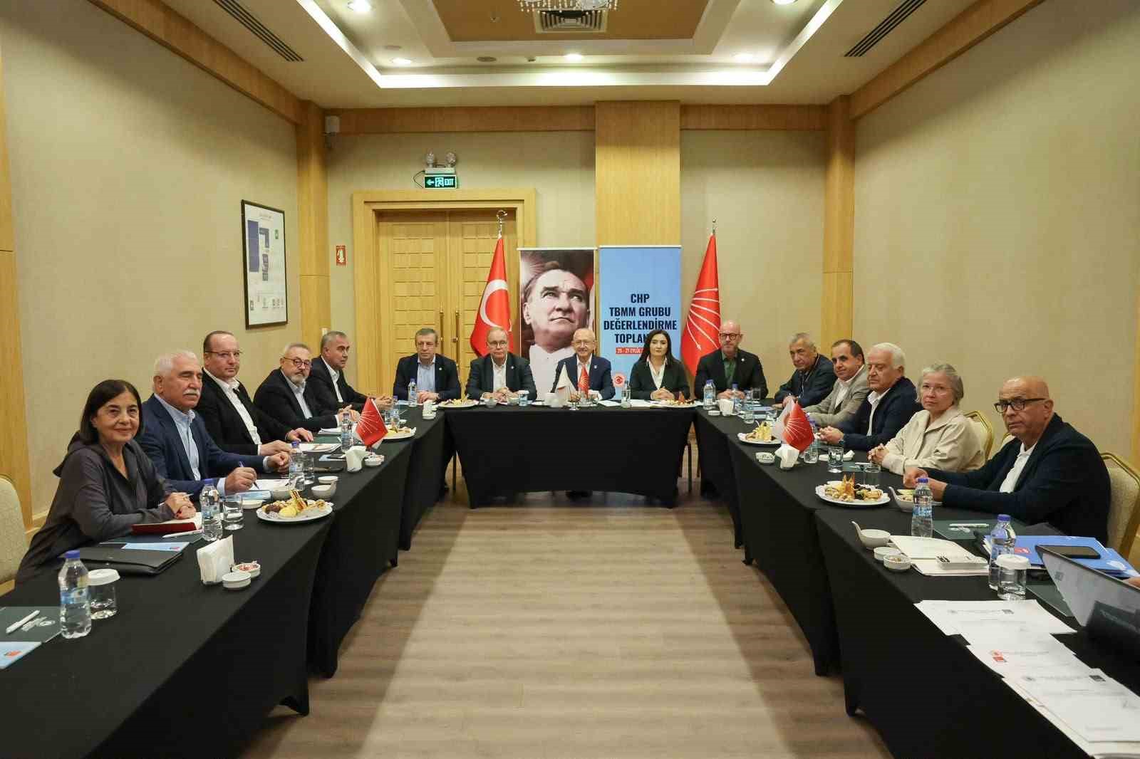 Kılıçdaroğlu, Bolu’da TBMM Grubu Yönetim Kurulu toplantısına başkanlık etti