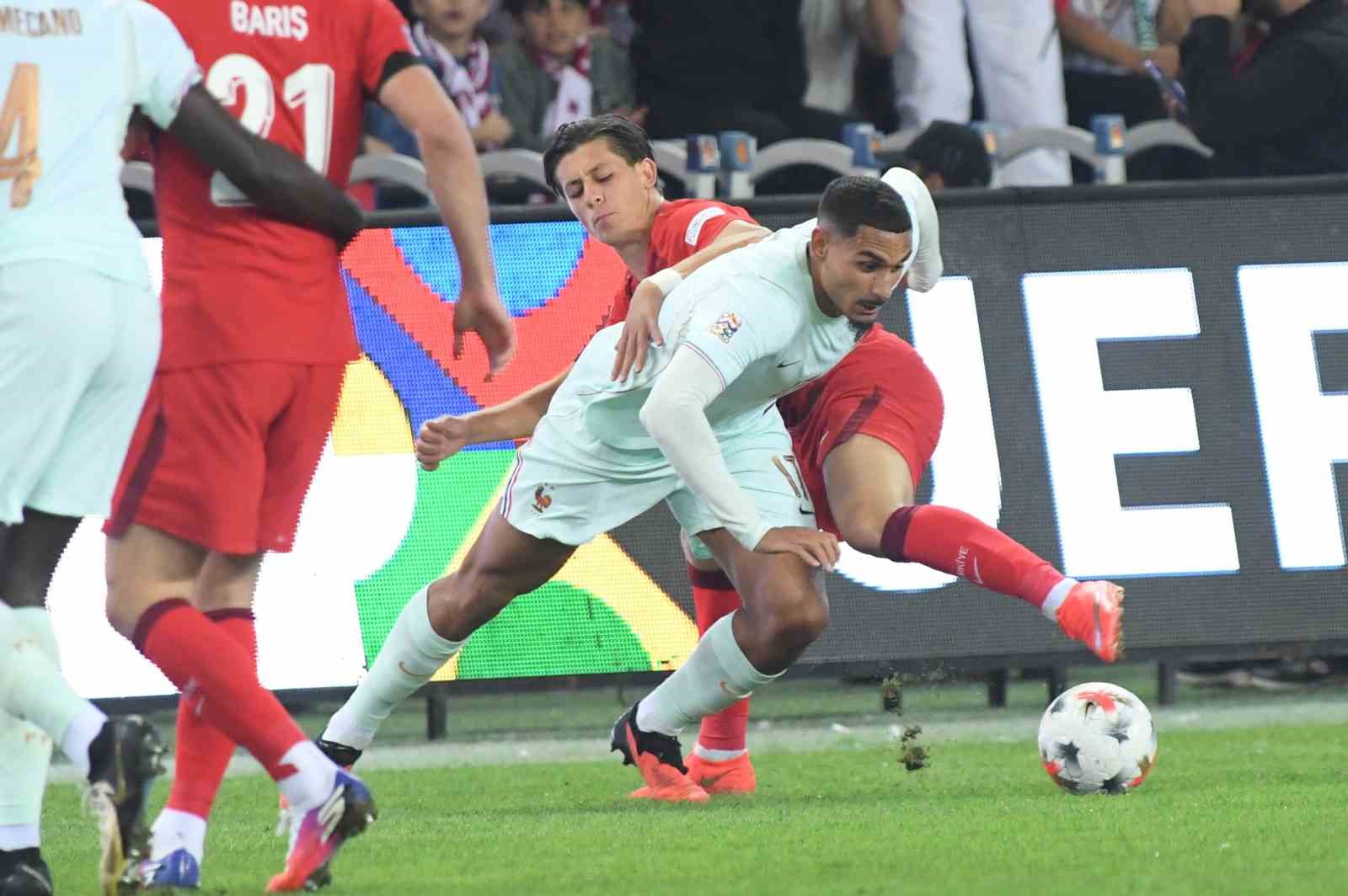 UEFA Uluslar Ligi: Türkiye: 0 - Fransa: 0 (İlk yarı)