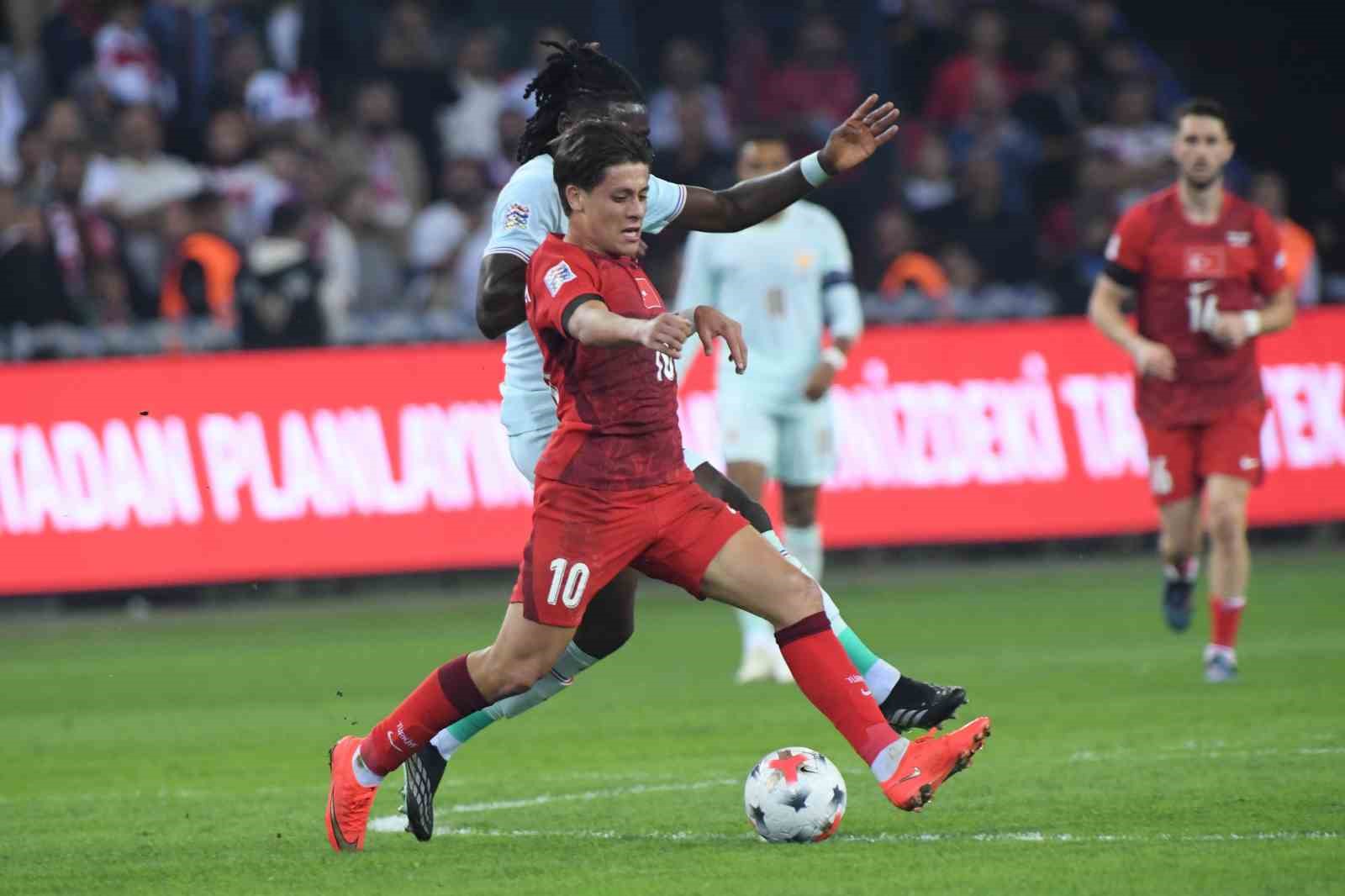 UEFA Uluslar Ligi: Türkiye: 0 - Fransa: 0 (İlk yarı)