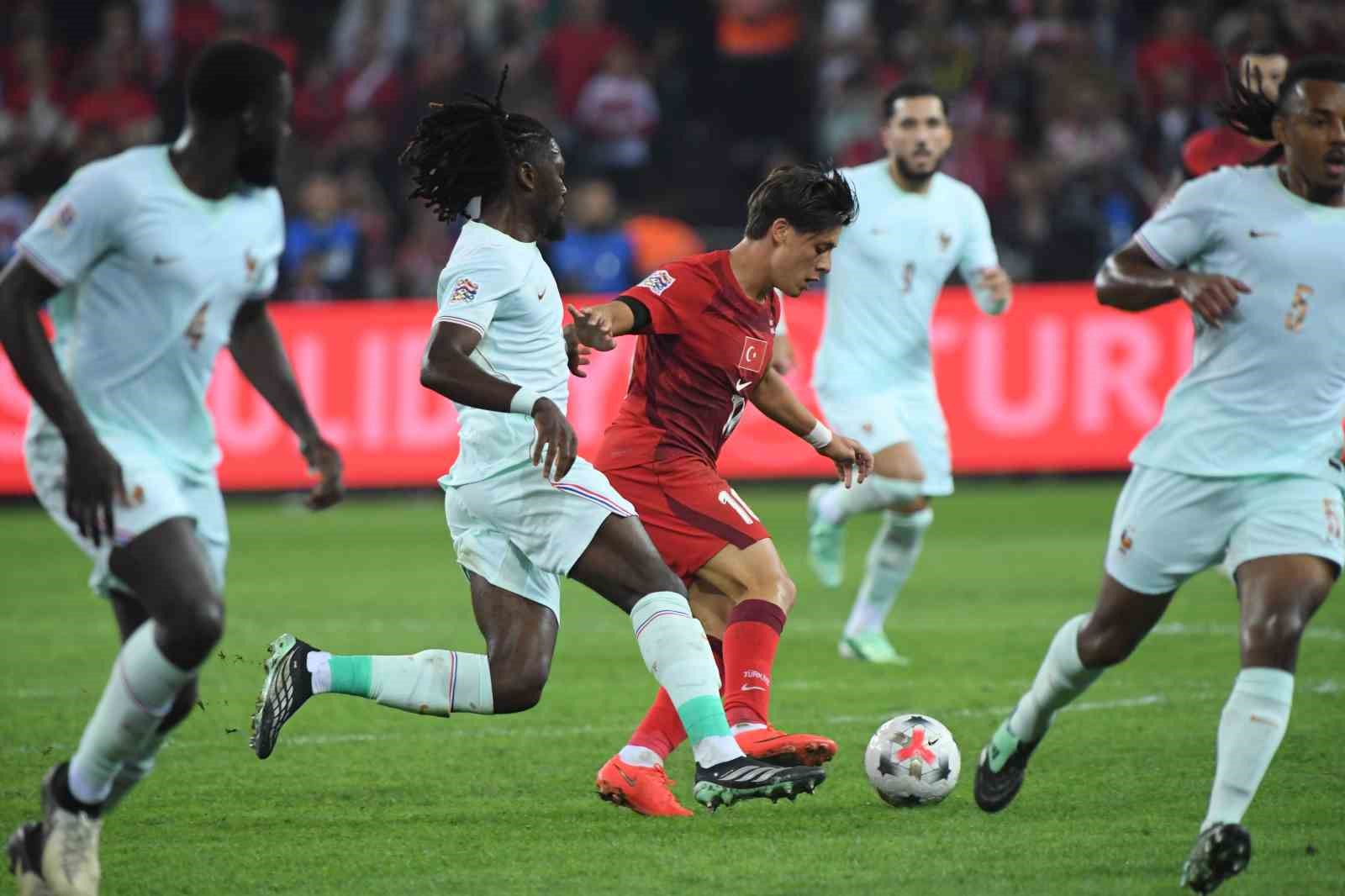 UEFA Uluslar Ligi: Türkiye: 0 - Fransa: 0 (İlk yarı)