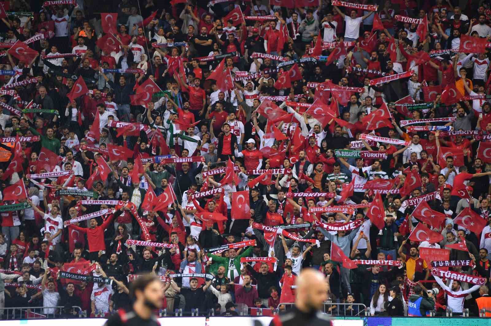 UEFA Uluslar Ligi: Türkiye: 0 - Fransa: 0 (Maç devam ediyor)