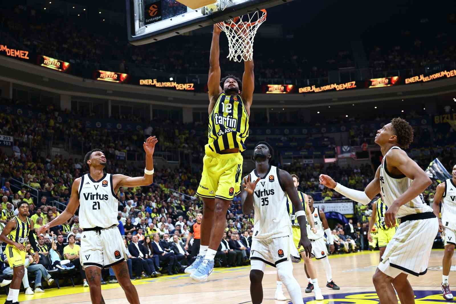 Fenerbahçe, Euroleague’e galibiyetle başladı
