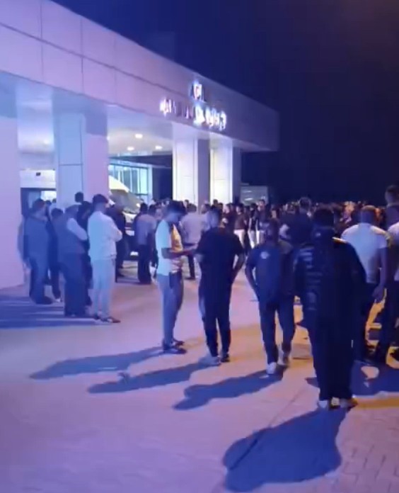 Erciş’te takla atan otomobilin sürücüsü ağır yaralandı