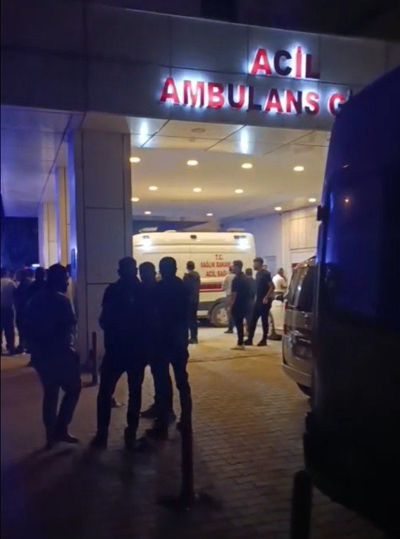 Erciş’te takla atan otomobilin sürücüsü ağır yaralandı