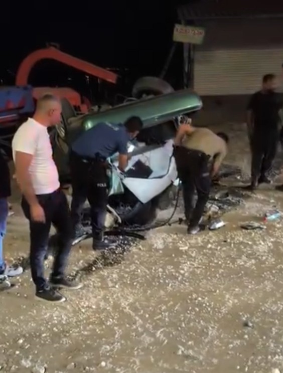 Erciş’te takla atan otomobilin sürücüsü ağır yaralandı
