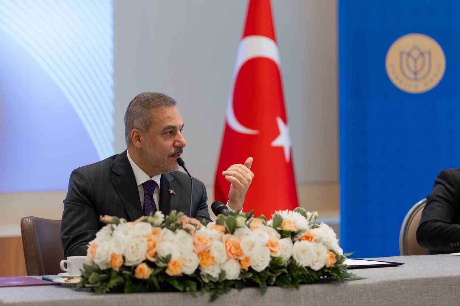 Bakan Fidan, ABD’li düşünce kuruluşlarından temsilcilerin ve akademisyenlerin sorularını yanıtladı
