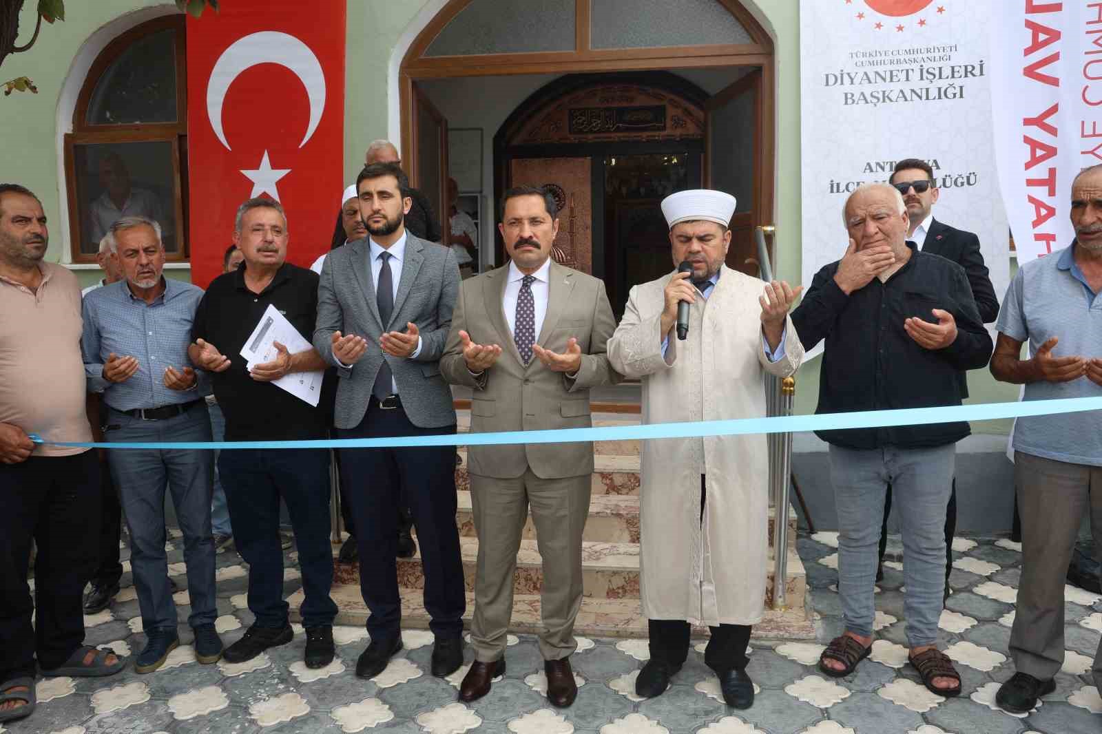 Asrın felaketinin ardından Hatay’da inşa edilen 135’inci cami ibadete açıldı