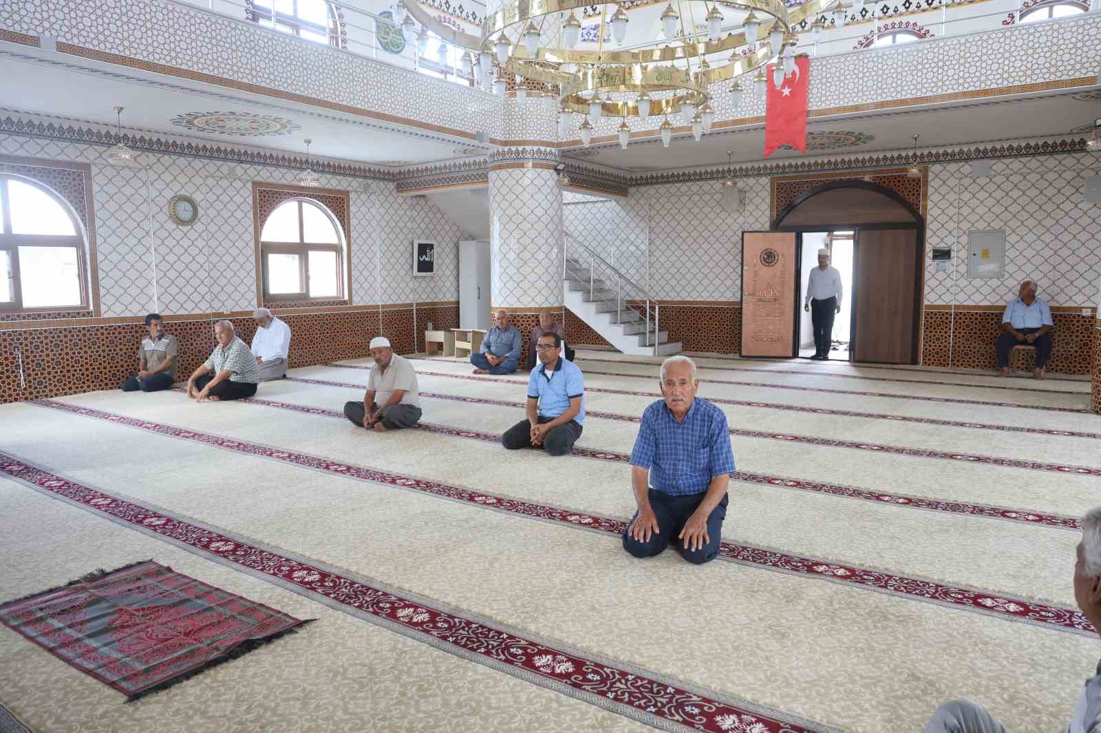 Asrın felaketinin ardından Hatay’da inşa edilen 135’inci cami ibadete açıldı