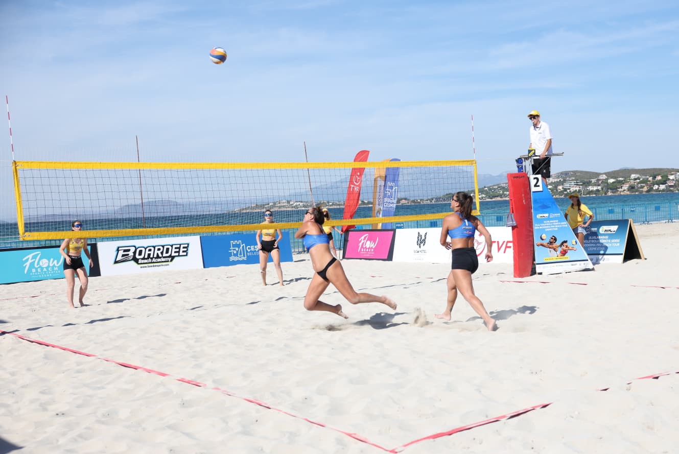 Çeşme’de Uluslararası Grand Slam Plaj Voleybolu heyecanı başladı