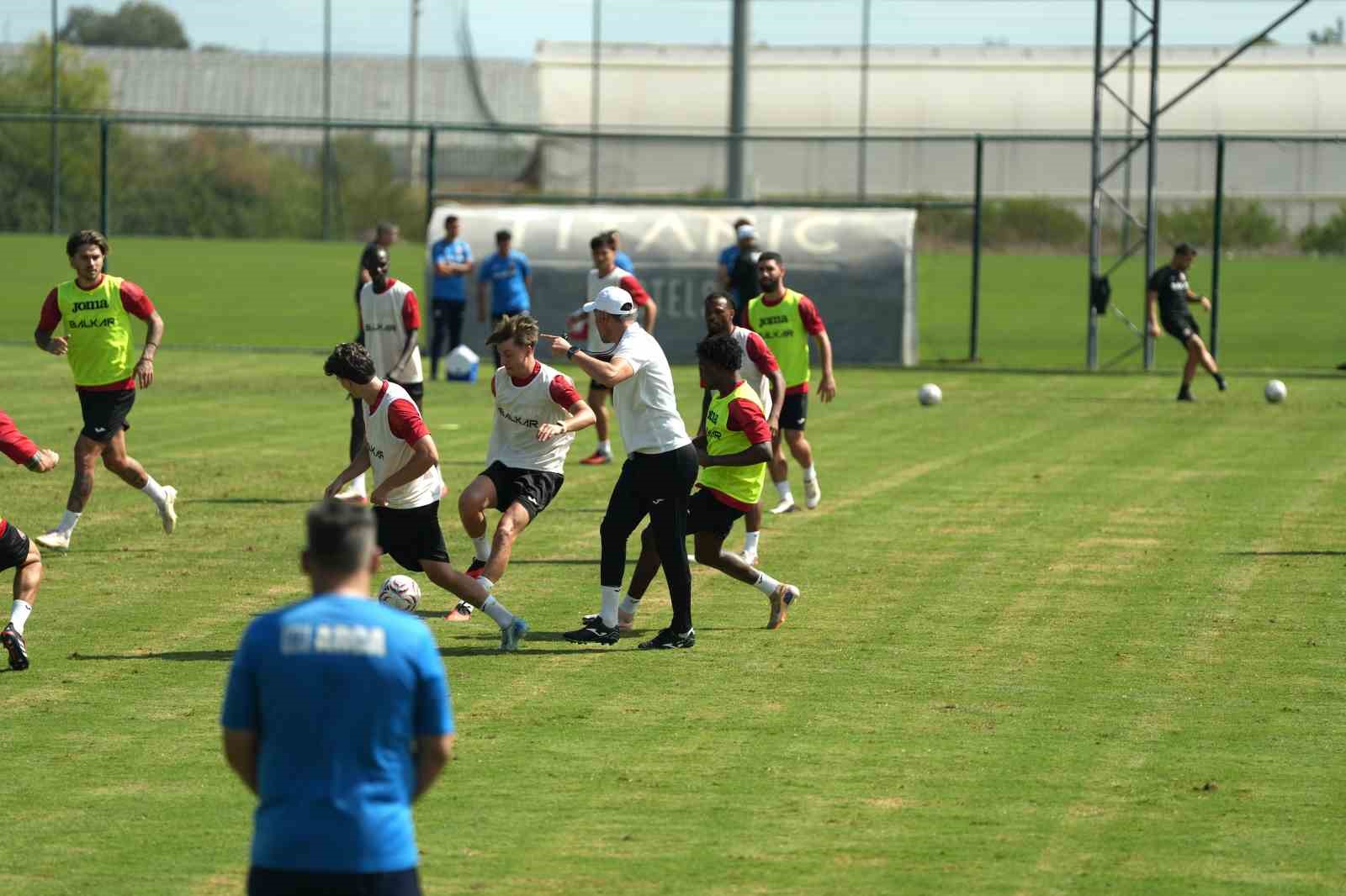 Çorum FK günün ilk antrenmanını tamamladı