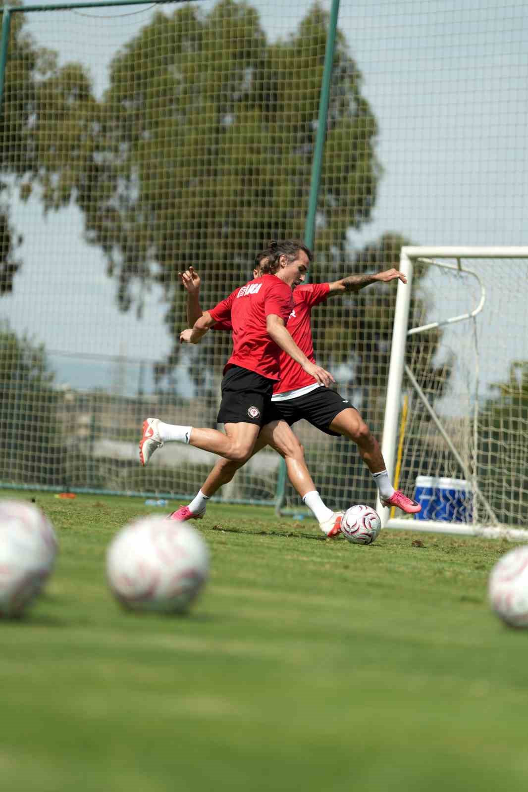 Çorum FK günün ilk antrenmanını tamamladı