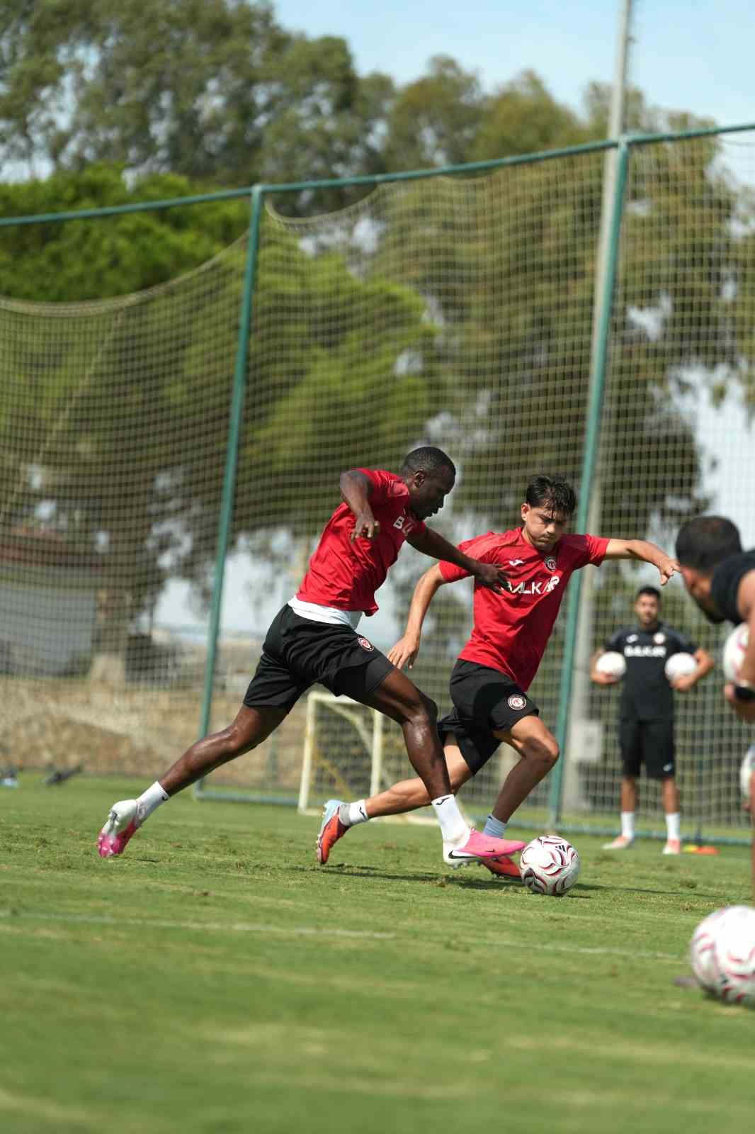 Çorum FK günün ilk antrenmanını tamamladı
