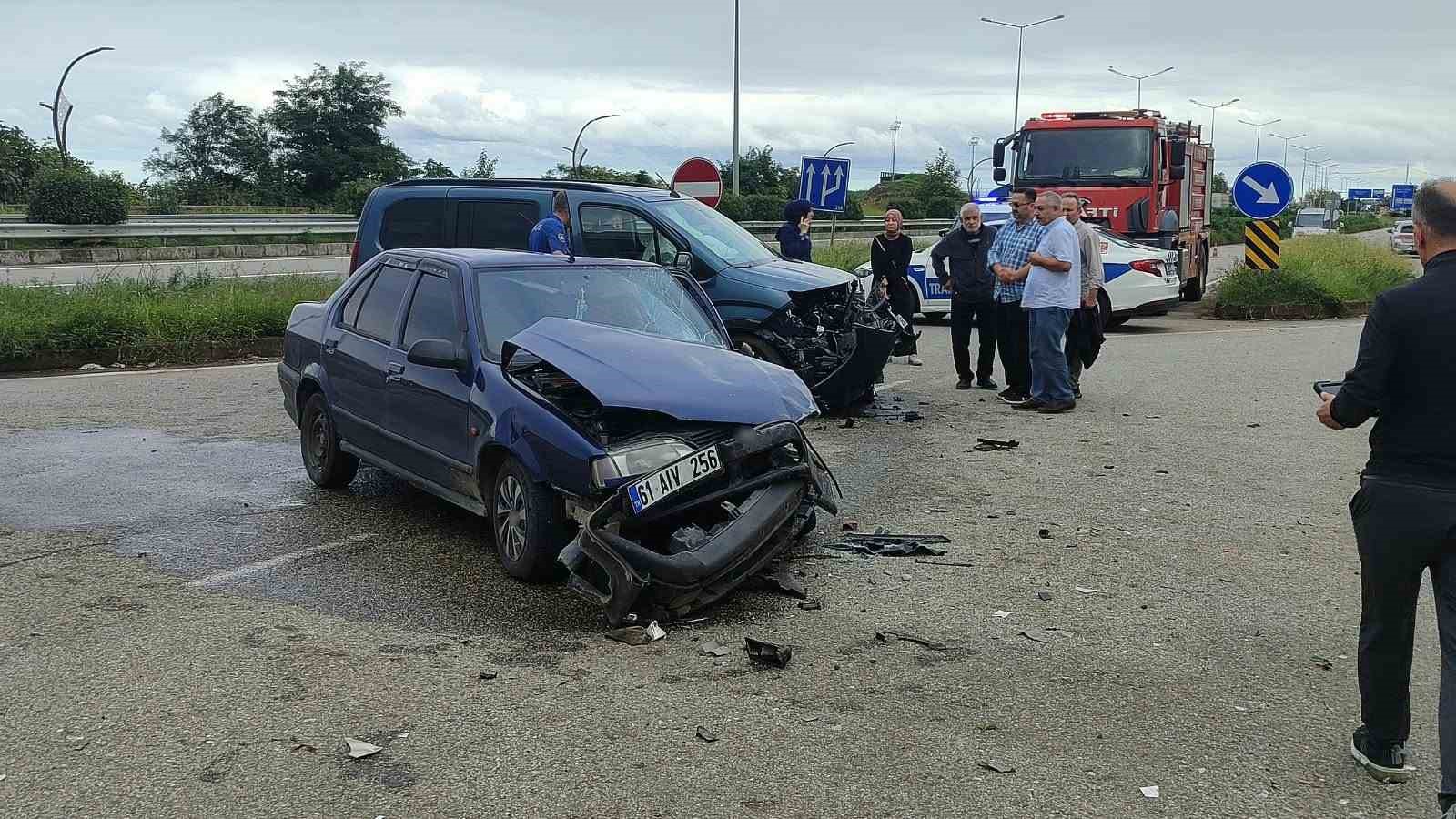 Eynesil’de trafik kazası: 2 yaralı