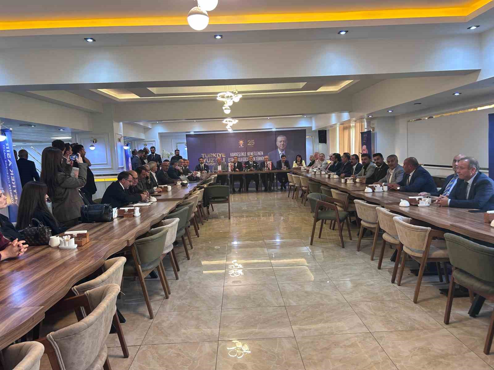 AK Parti Genel Başkan Yardımcısı Yayman: "Türkiye’nin ekmek gibi, su gibi, hava gibi yeni bir anayasaya ihtiyacı var"