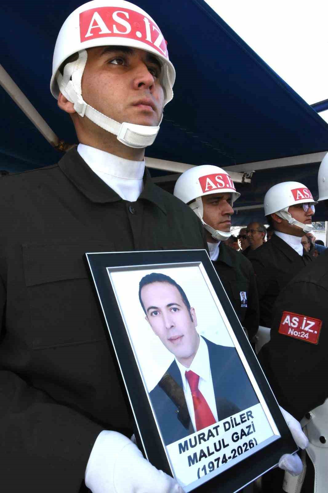 Erzurum’da çifte acı: Genç akademisyen ve kahraman gazi son yolculuğuna uğurlandı