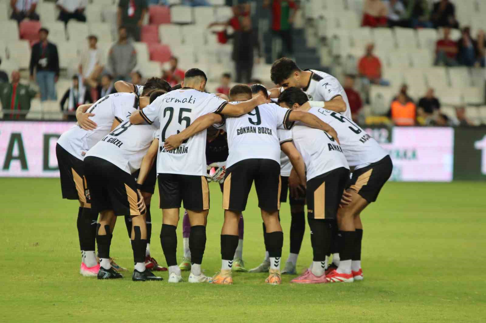TFF 3. Lig: Karşıyaka: 0 - Gaziemirspor: 1