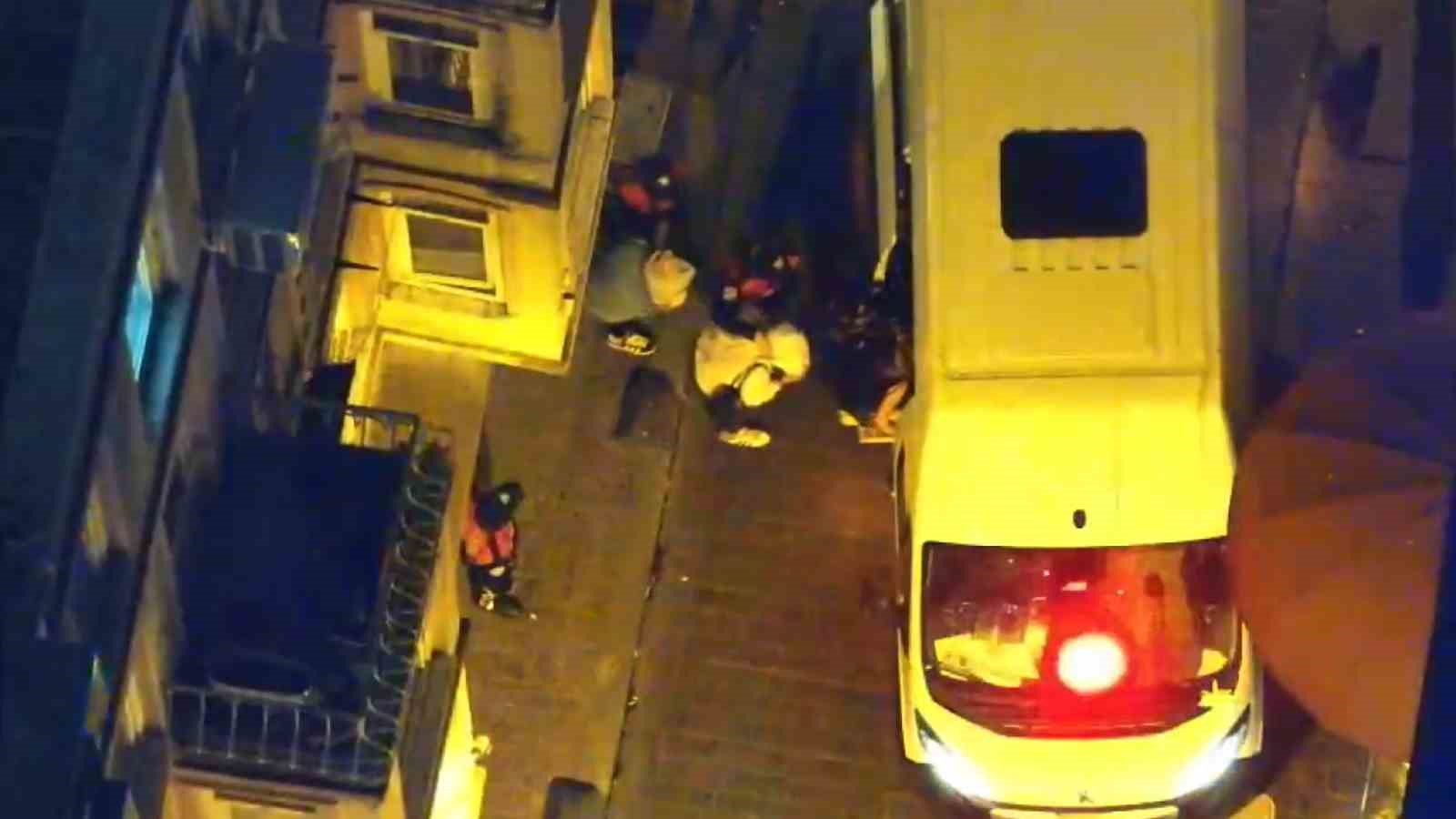 Beyoğlu’nda fuhuş pazarlığı havadan tespit edildi: 27 gözaltı
